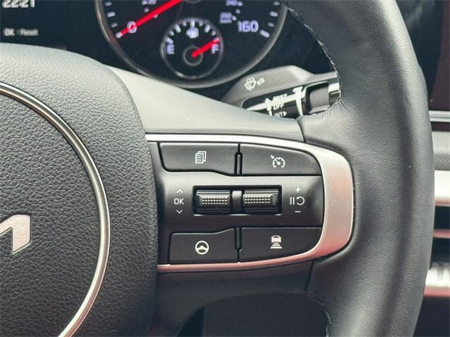 Photo of 2023 Wolf Gray Kia K5