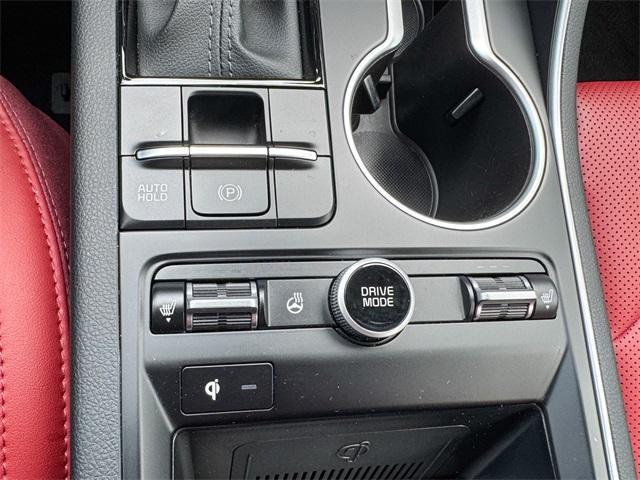 Photo of 2023 Wolf Gray Kia K5