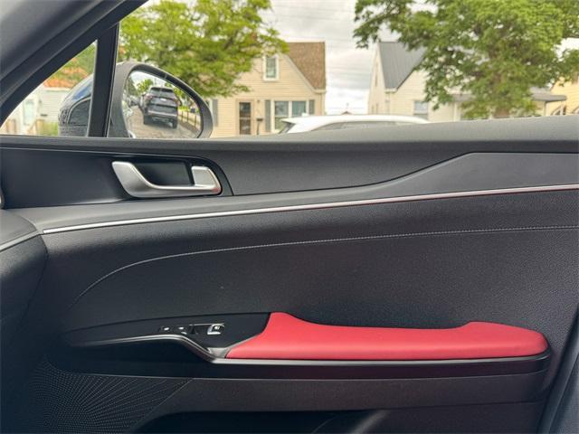 Photo of 2023 Wolf Gray Kia K5