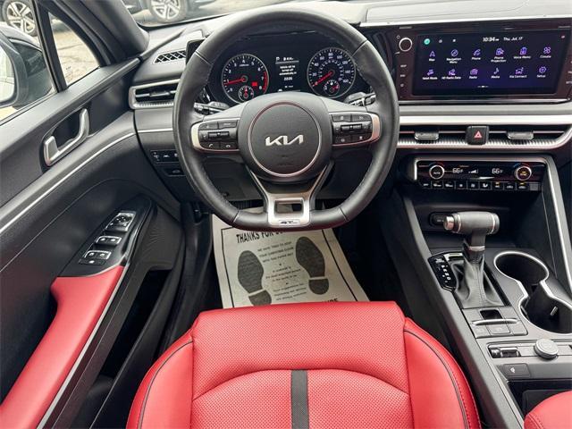Photo of 2023 Wolf Gray Kia K5