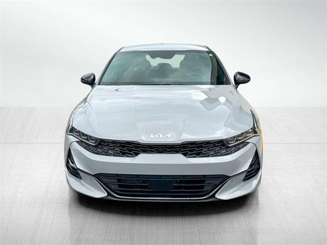 Photo of 2023 Wolf Gray Kia K5