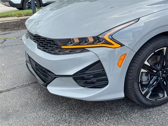 Photo of 2023 Wolf Gray Kia K5