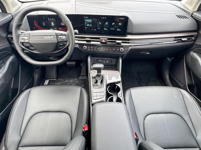 Photo of 2026 Glacial White Pearl Kia Sportage