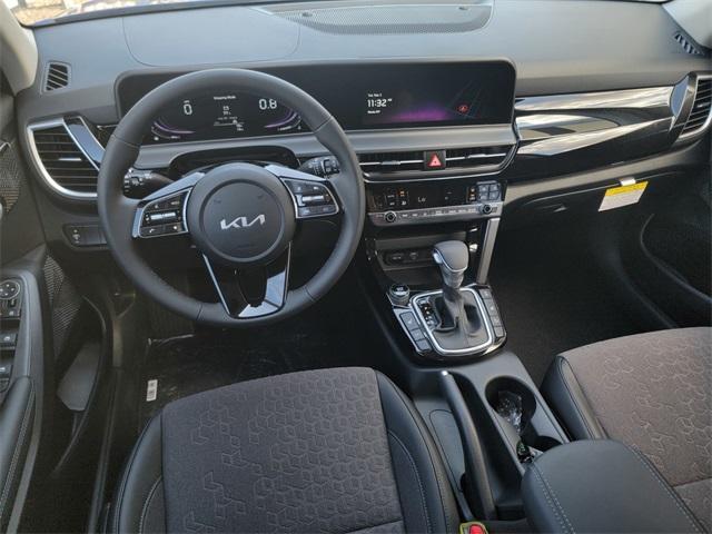 Photo of 2026 Neptune Blue Kia Seltos