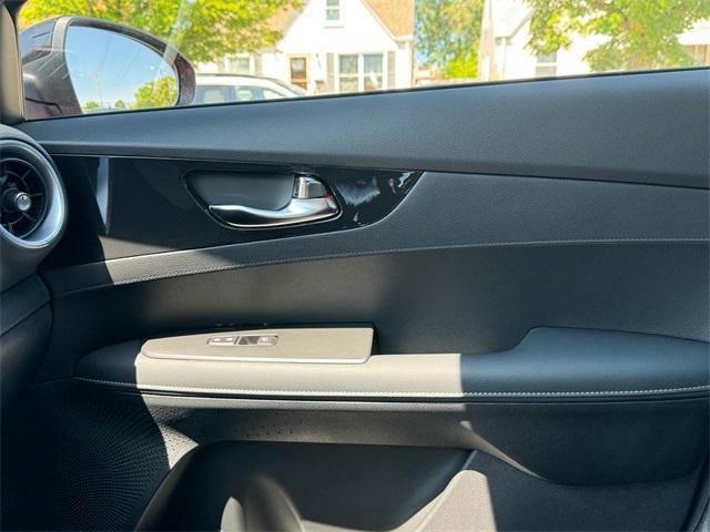 Photo of 2024 Currant Red Kia Forte