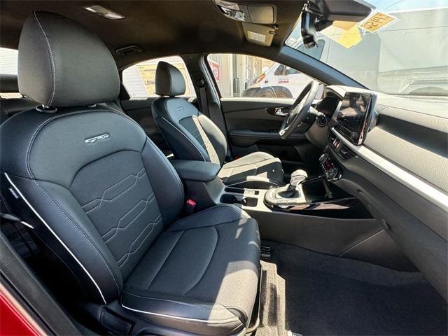 Photo of 2024 Currant Red Kia Forte