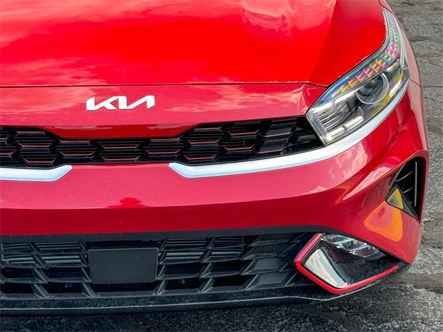 Photo of 2024 Currant Red Kia Forte