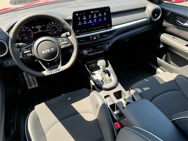 Photo of 2024 Currant Red Kia Forte