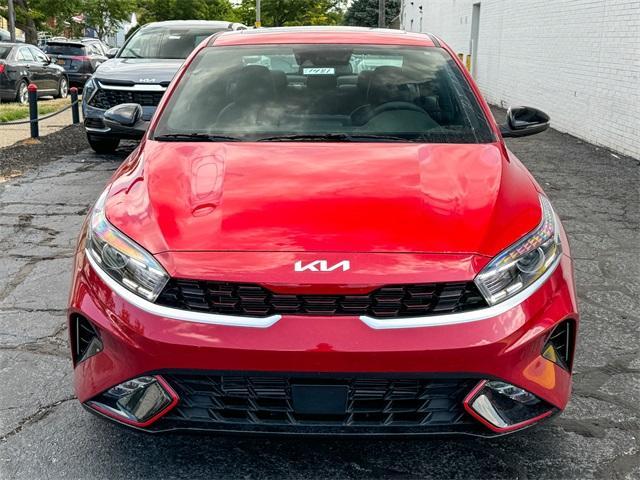 Photo of 2024 Currant Red Kia Forte