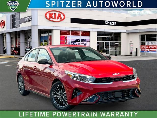 Photo of 2024 Currant Red Kia Forte