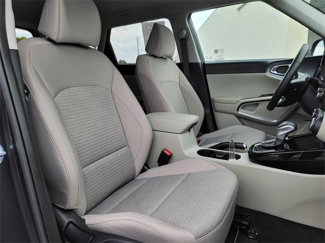 Photo of 2023 Gravity Gray Kia Soul