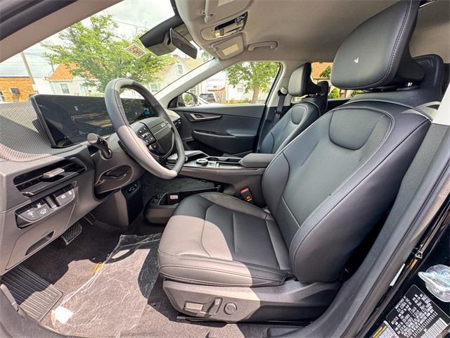 Photo of 2025 Ebony Black Kia EV6