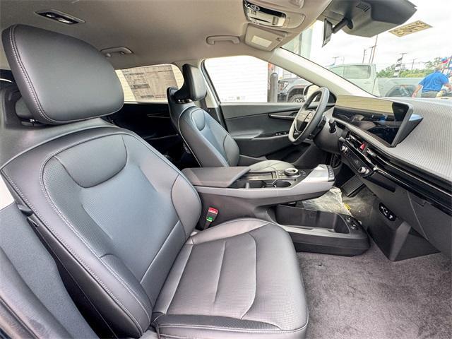 Photo of 2025 Ebony Black Kia EV6