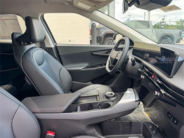 Photo of 2025 Ebony Black Kia EV6
