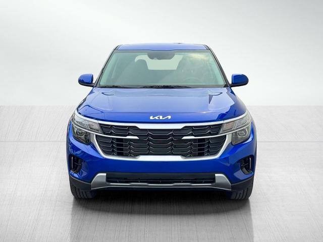 Photo of 2024 Neptune Blue Kia Seltos