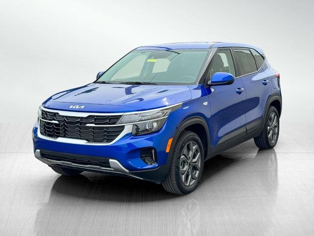 Photo of 2024 Neptune Blue Kia Seltos