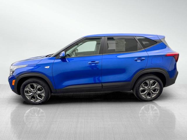 Photo of 2024 Neptune Blue Kia Seltos