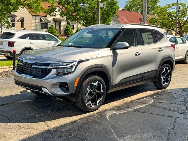 Photo of 2025 Steel Gray Kia Seltos