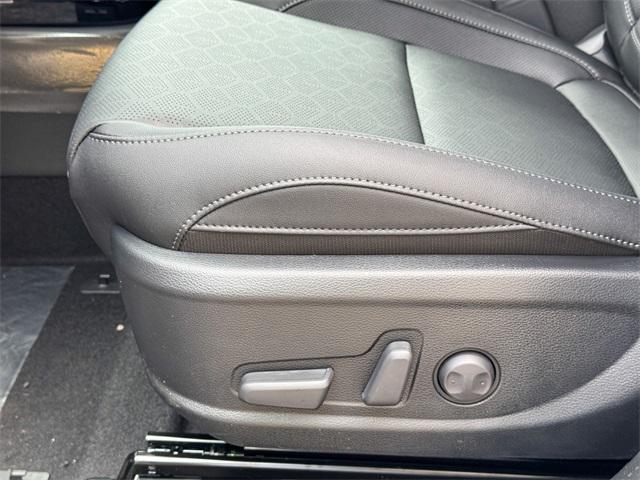 Photo of 2025 Steel Gray Kia Seltos