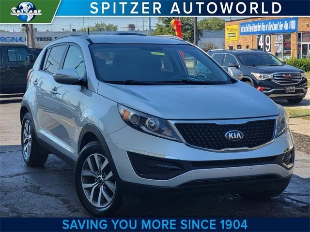 Photo of 2015 Bright Silver Kia Sportage