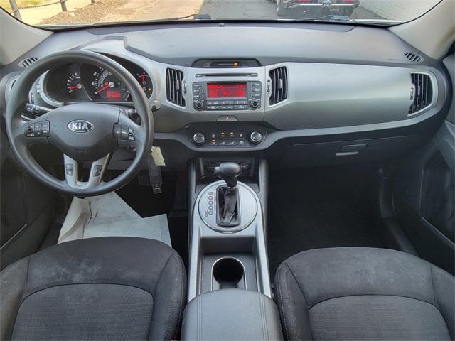 Photo of 2015 Bright Silver Kia Sportage