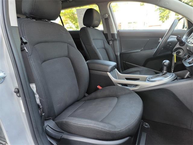 Photo of 2015 Bright Silver Kia Sportage