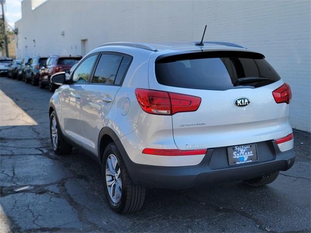 Photo of 2015 Bright Silver Kia Sportage