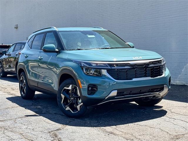 Photo of 2026 Blue Kia Seltos