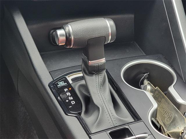 Photo of 2023 Wolf Gray Kia K5