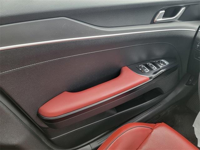 Photo of 2023 Wolf Gray Kia K5