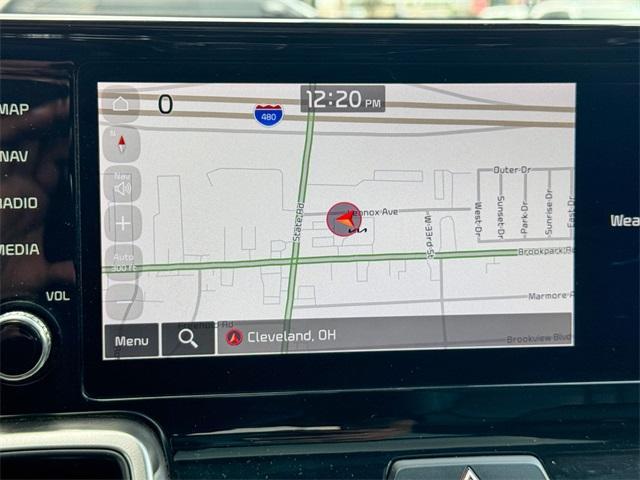 Photo of 2022 Glacial White Pearl Kia Sorento