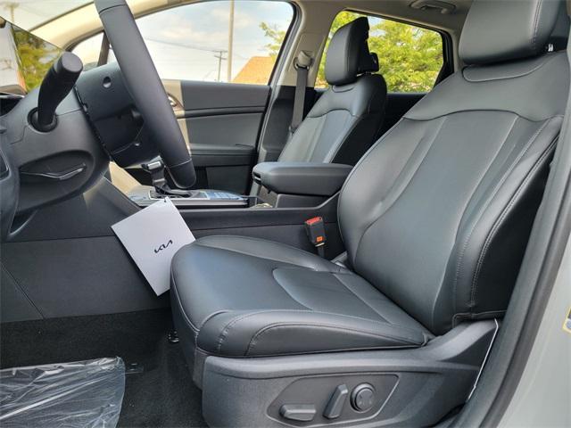 Photo of 2026 Wolf Gray Kia Sportage