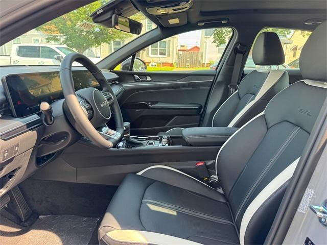 Photo of 2026 C7S Kia K5