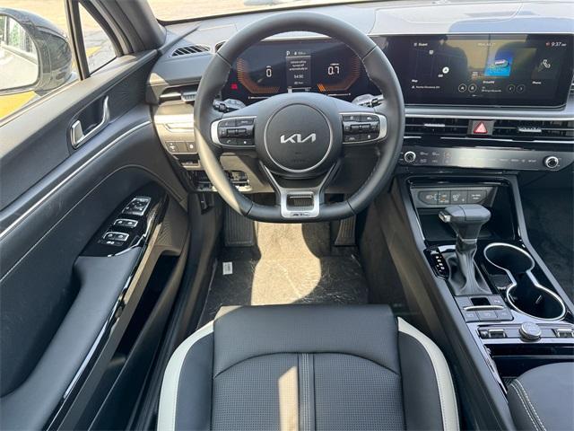 Photo of 2026 C7S Kia K5