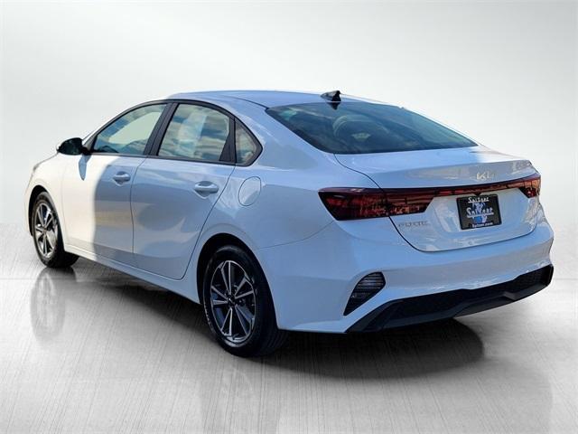 Photo of 2022 Snow White Pearl Kia Forte