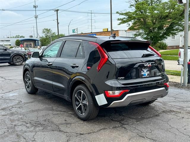 Photo of 2025 Aurora Black Pearl Kia Niro