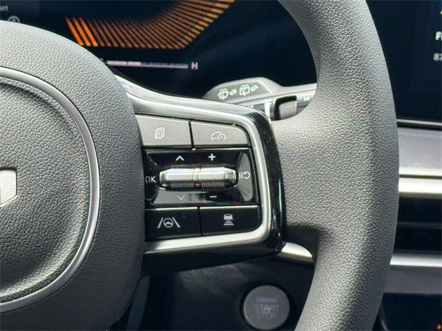 Photo of 2025 Glacial White Pearl Kia Sorento