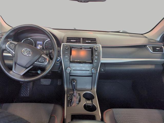 Photo of 2015 GRAY Toyota Camry