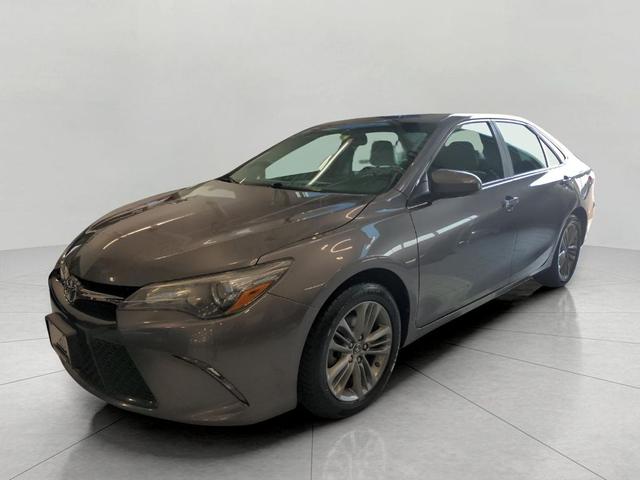 Photo of 2015 GRAY Toyota Camry