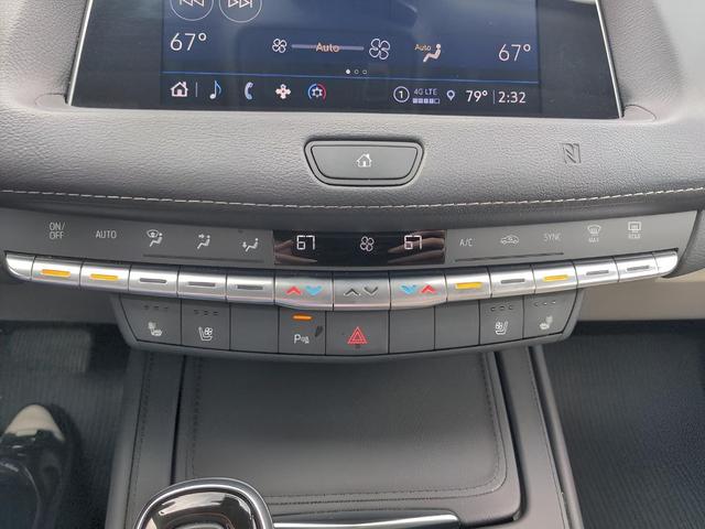 Photo of 2021 Garnet Metallic Cadillac XT4