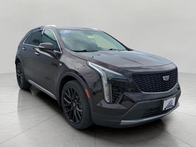 Photo of 2021 Garnet Metallic Cadillac XT4