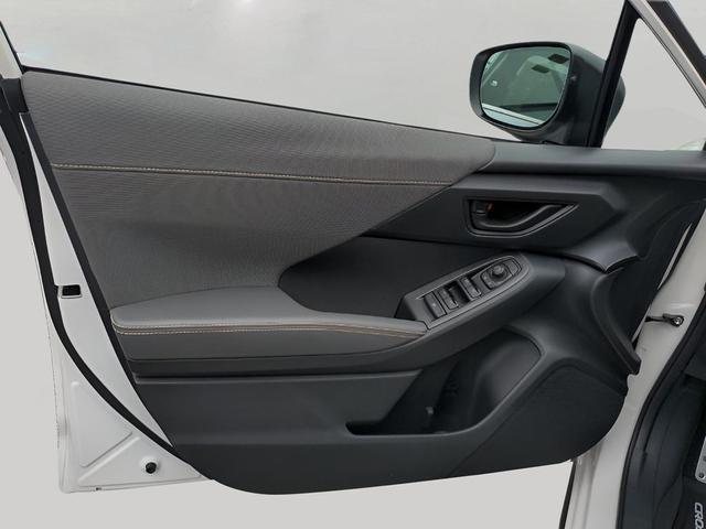 Photo of 2025 Crystal White Pearl Subaru Crosstrek