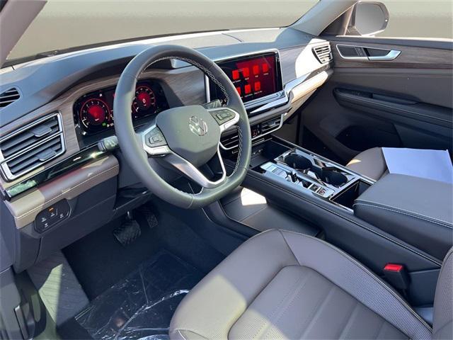 Photo of 2025 Gray Volkswagen Atlas