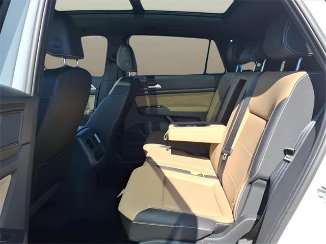 Photo of 2022 Pure White Volkswagen Atlas Cross Sport