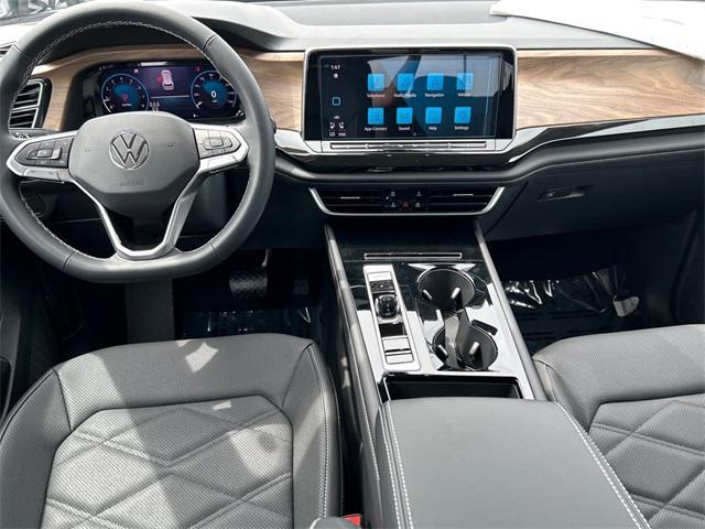 Photo of 2025 Mountain Lake B Volkswagen Atlas