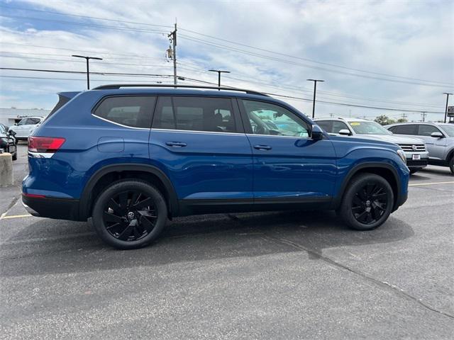 Photo of 2025 Mountain Lake B Volkswagen Atlas