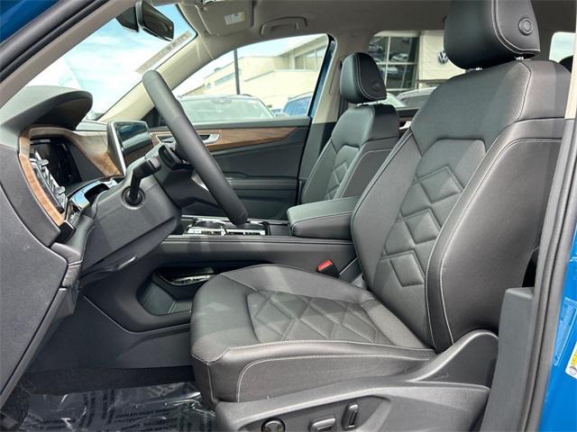 Photo of 2025 Mountain Lake B Volkswagen Atlas