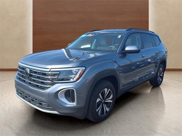 Photo of 2024 Platinum Gray Volkswagen Atlas