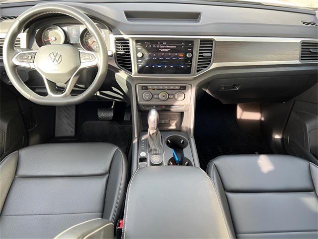Photo of 2021 Pure White Volkswagen Atlas