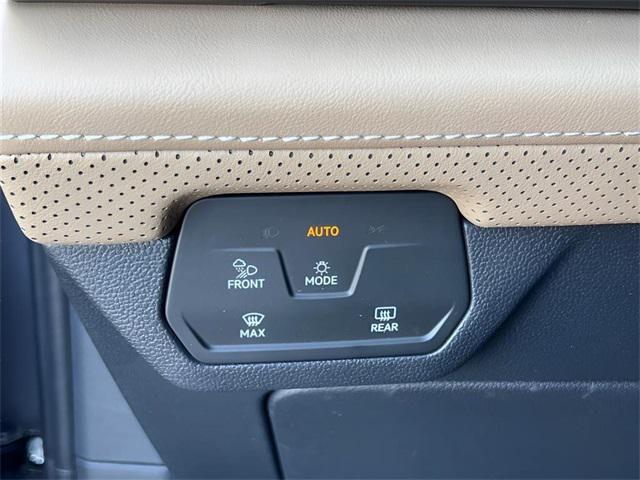 Photo of 2025 Mist Volkswagen Atlas Cross Sport